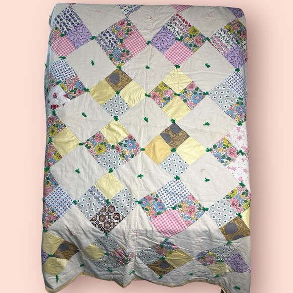 HANDMADE Multicolor Vintage Fabrics Patchwork Floral Pattern Quilt Topper 80X80